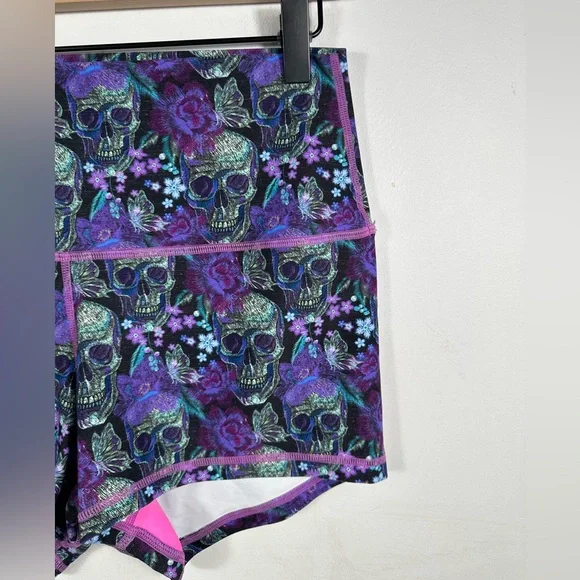 Peachy Athletic Shorts Women’s Large Purple Skull Floral Compression Yoga - Picture 3 of 7